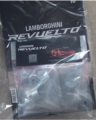 Costruisci la tua Lamborghini Revuelto in scala 1:8
